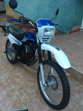 Moto Dt Yamaha 175cc Nueva