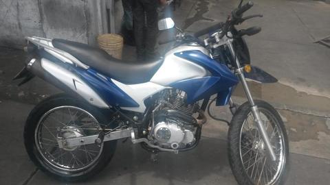 Se vende por motivo de viaje MD trepador