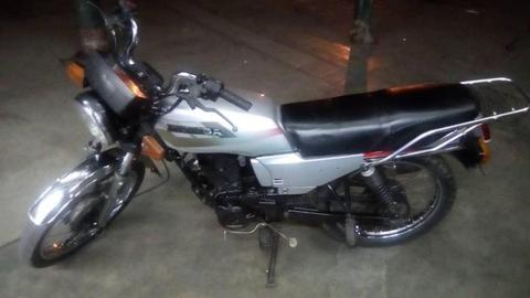 Moto Honda CGL125