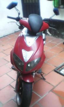 Se vende Moto UNICO TPHYFON año 2008 en buen estado general