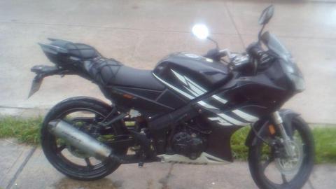 vendo bera r1 200 año 2013