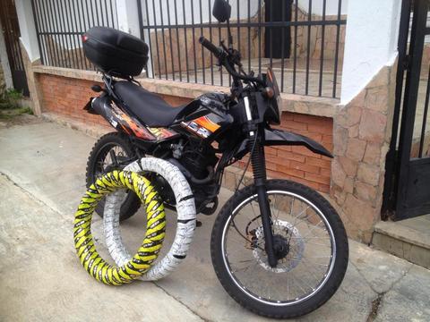 Moto UM DSR200