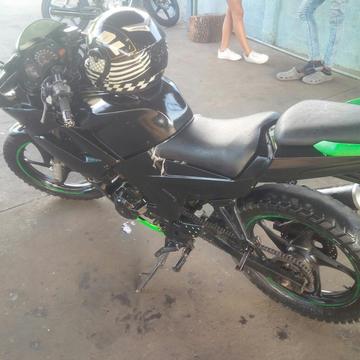 Moto Bera R1