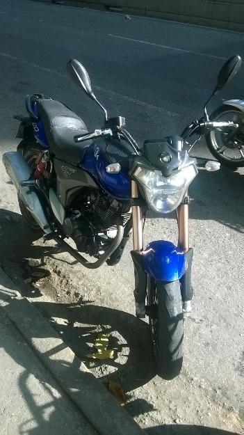 vendo moto rkv 200