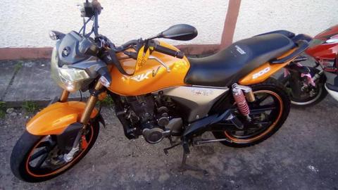 vendo RKV 200 cc año 2013 en EXCELENTES CONDICiONES