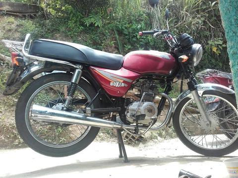 Vendo Moto Bajaj 100