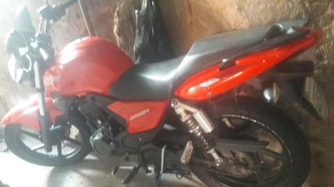 Vendo Moto Empire Arsen