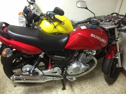 Moto Suzuki En125 - 2a Color Roja