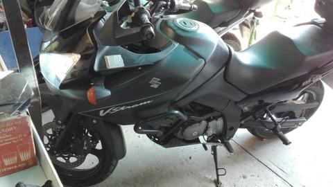 Moto V Strong