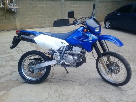 Se Vende Suzuki Drz 400cc Bien Concervad